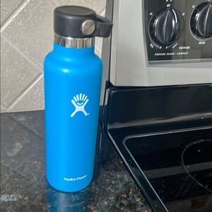 Hydro Flask Bright Blue Bottle with screw lid